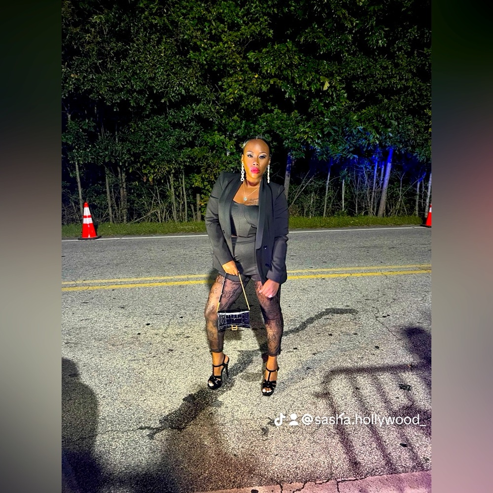 Black jacket bcbg wear once for 2 hrs. Very good condition.